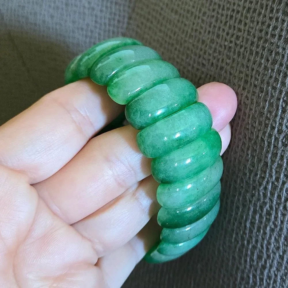 Iris & Lily Green💚 Aventurine Stretch Bracelet - NWT
